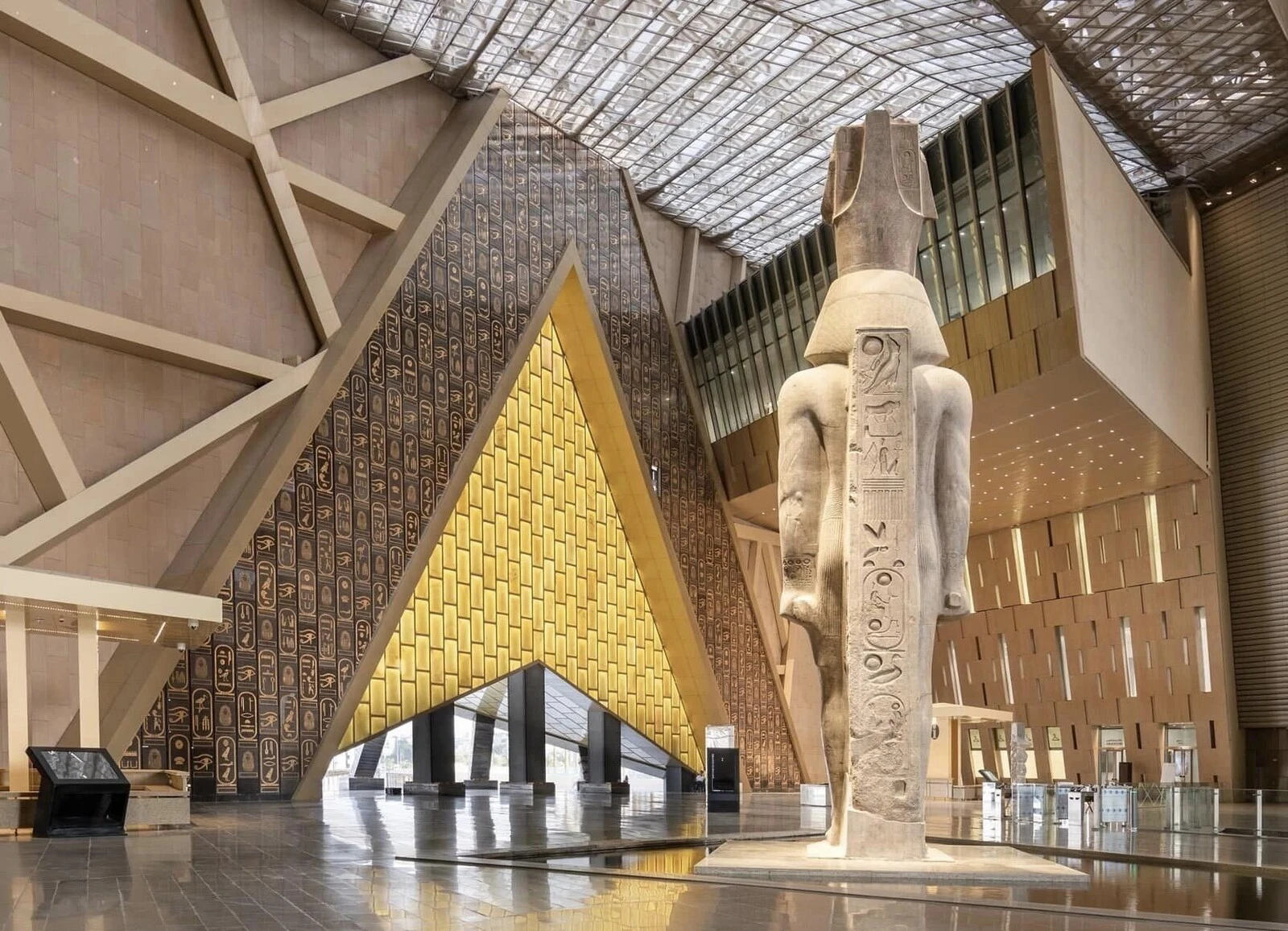 5 Days Famous Attractions of Giza and Cairo for WheelChair Users Cairo, Giza