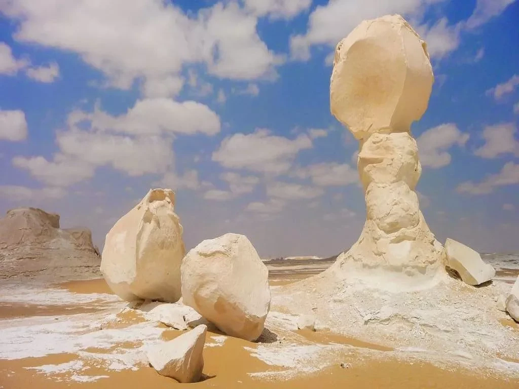Explore o Parque Nacional do Deserto Branco no Deserto Ocidental do Egito