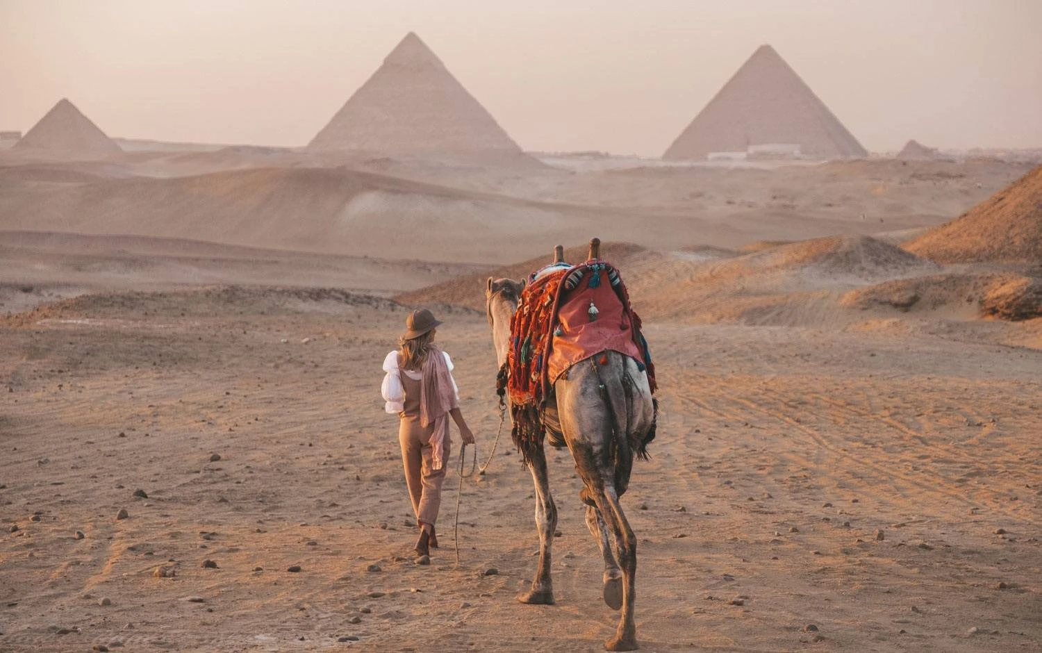 Experience the Pyramids of Giza with your Egypt tour