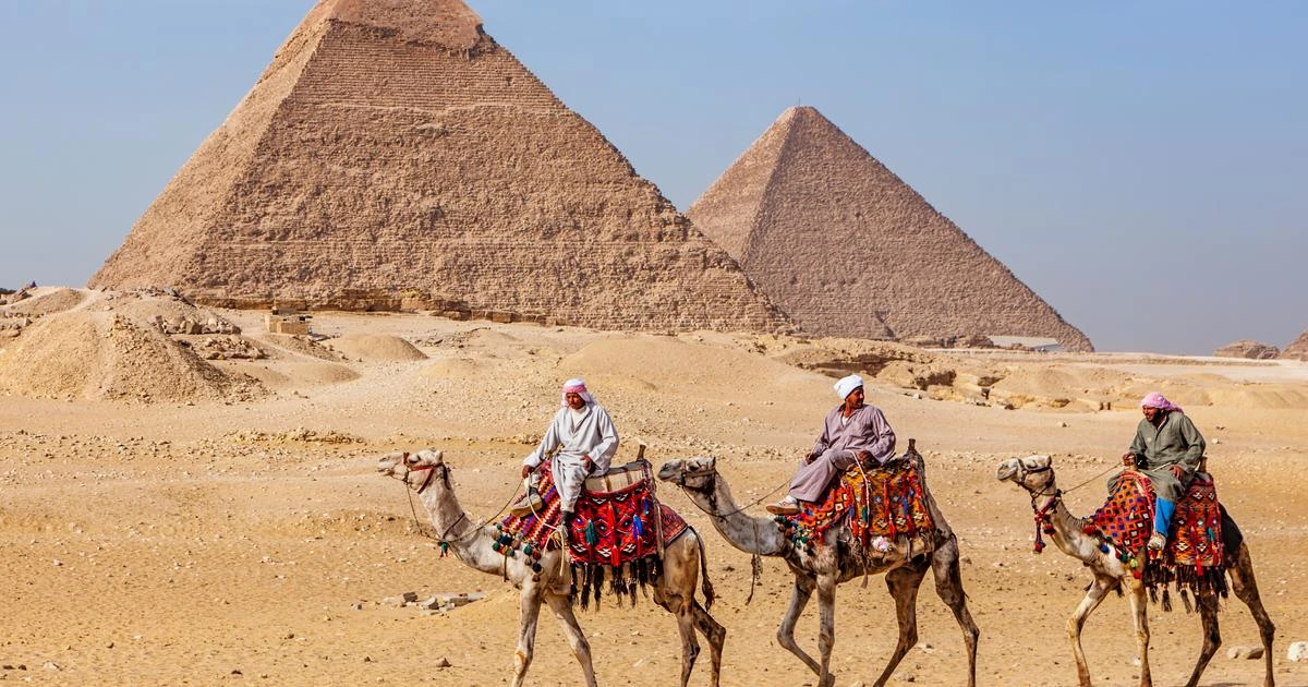 1 Day tour to Giza Pyramids & Sakkara from Alexandria city